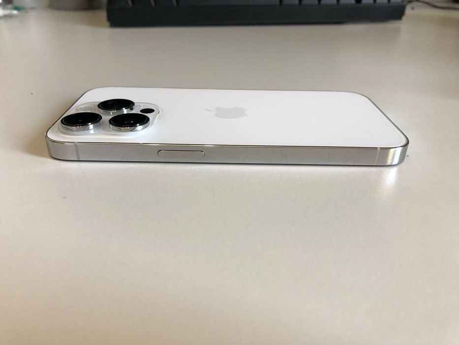 iPhone 14 Pro Silver