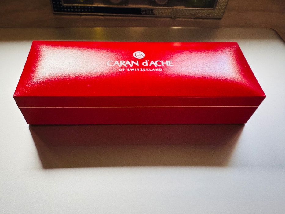Caneta Caran d’Ache