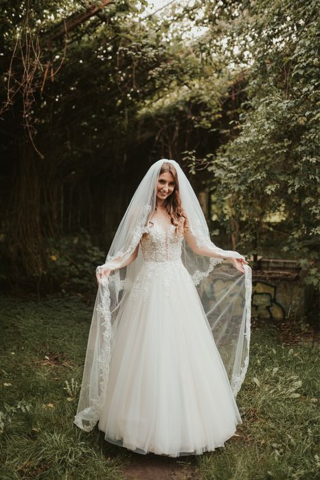 Piekna Suknia Ślubna