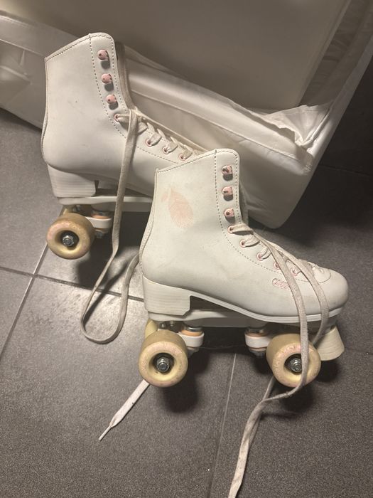 Patins marca decathlon brancos tamanho 37