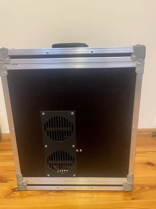 Wzmacniacz Omnitronic PA-240