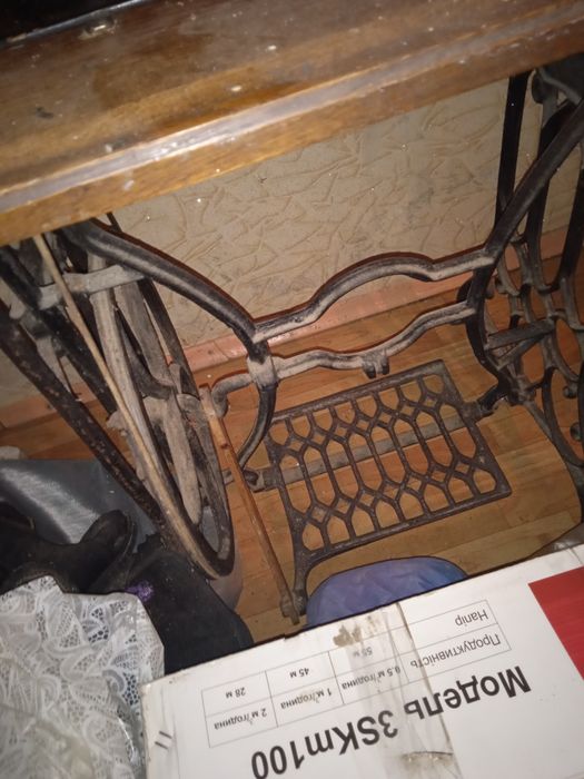 Швейна машинка старий варіант