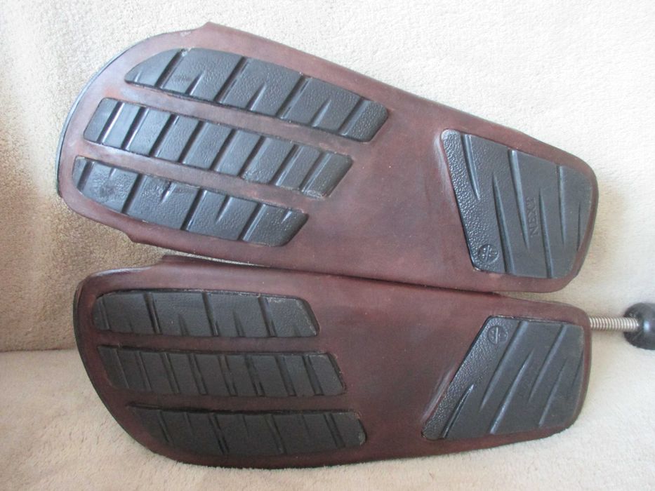 Босоніжки. Шльопанці. Сандалі Next  розмір 44. Шкіра.