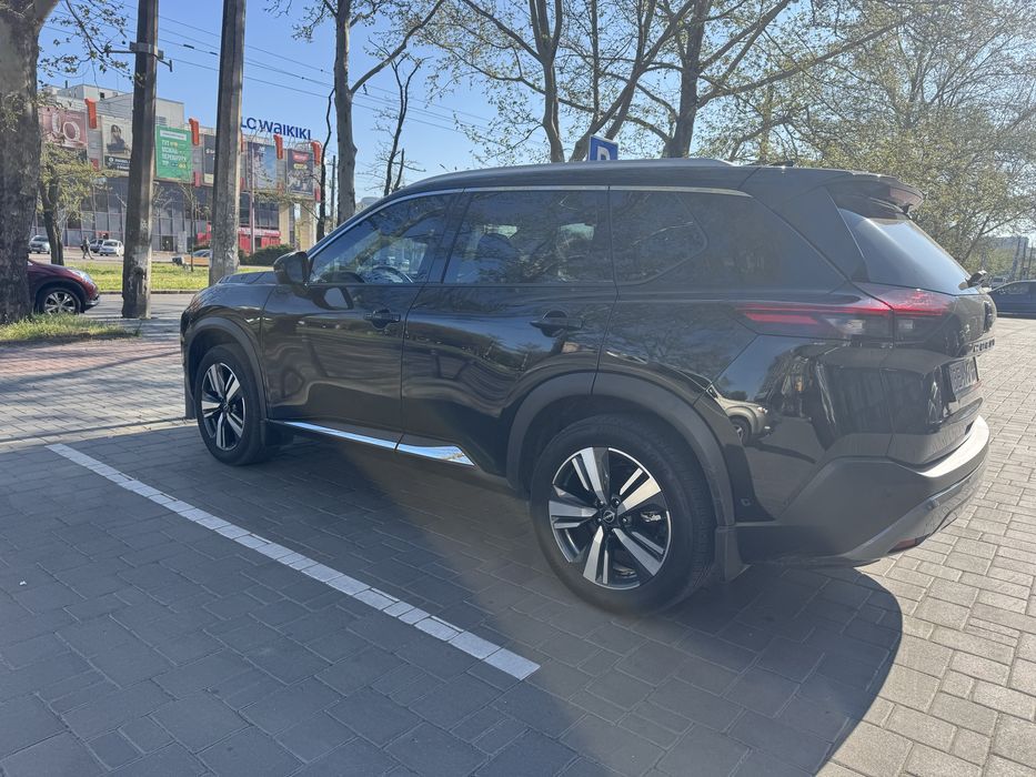 Nissan rogue 2023г SL