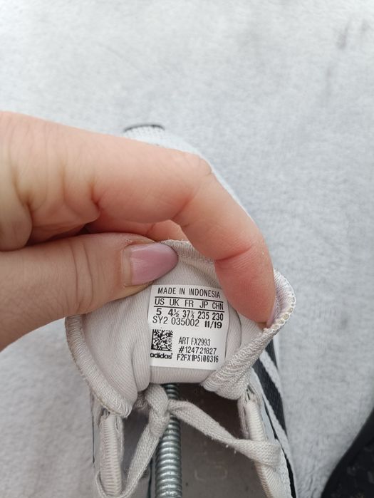 Женские кроссовки Adidas р36.5-37