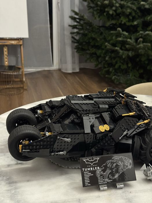 Lego DC Batmobil Tumbler