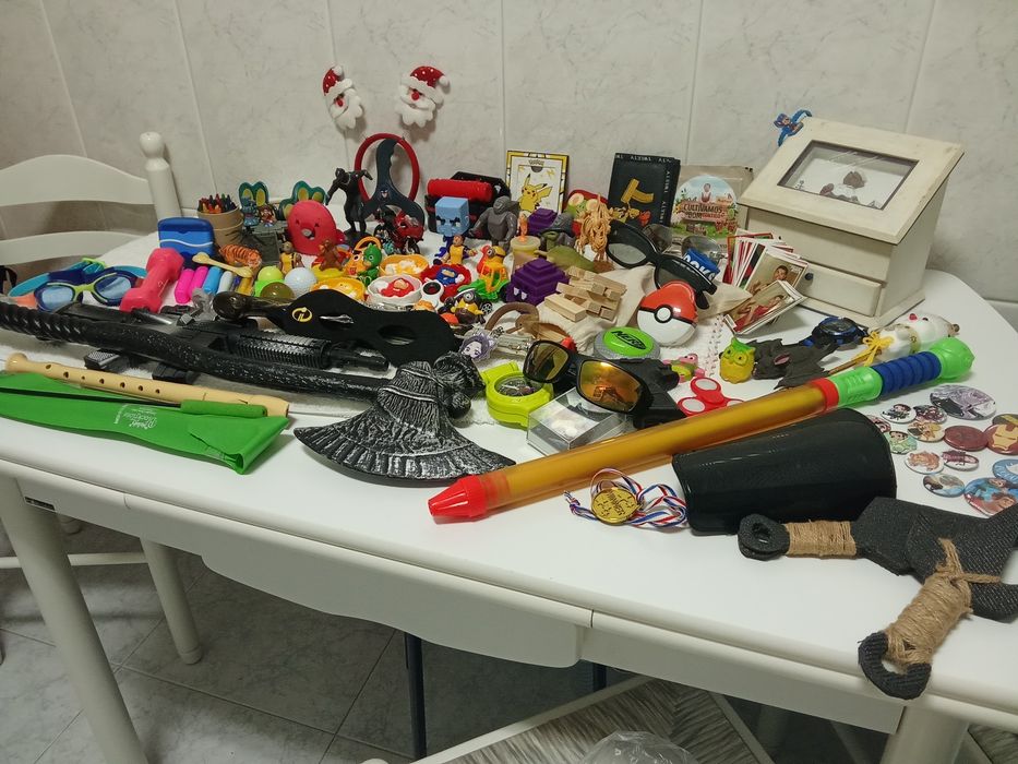 Bijuteria e brinquedos