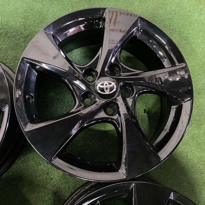 Оригінальні диски 5/114.3 r17 Toyota.