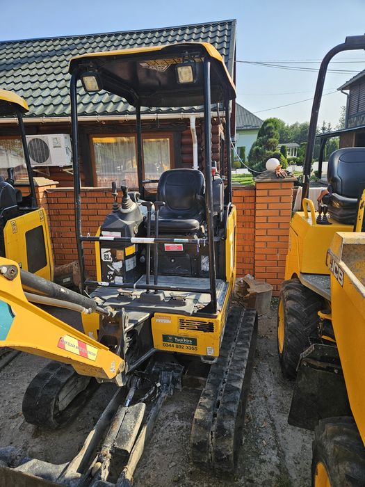 Міні-екскаватор JCB 16C-1