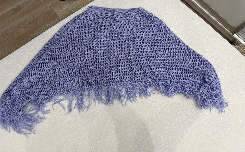 Peleryna narzuta jagodowa fioletowa na plecy koc ubranie palto