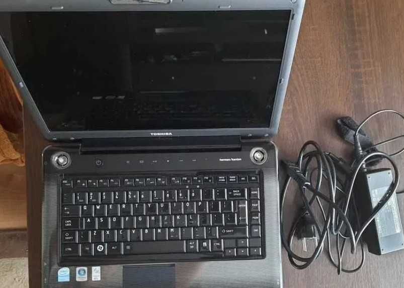 Laptop Toshiba A300, 15,6" Intel Pentium T2390, Dysk SSD 256GB