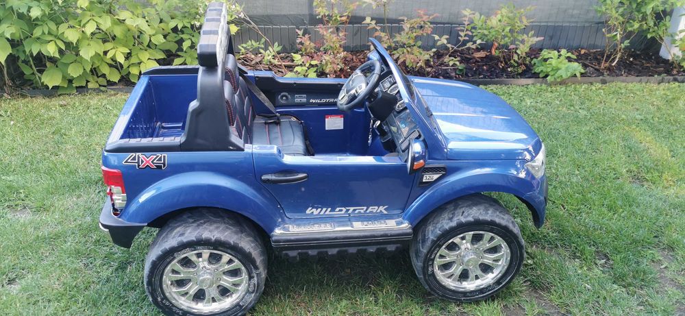Samochód dwuosobowy dziecięcy Ford Ranger 4x4 akumulator 12V