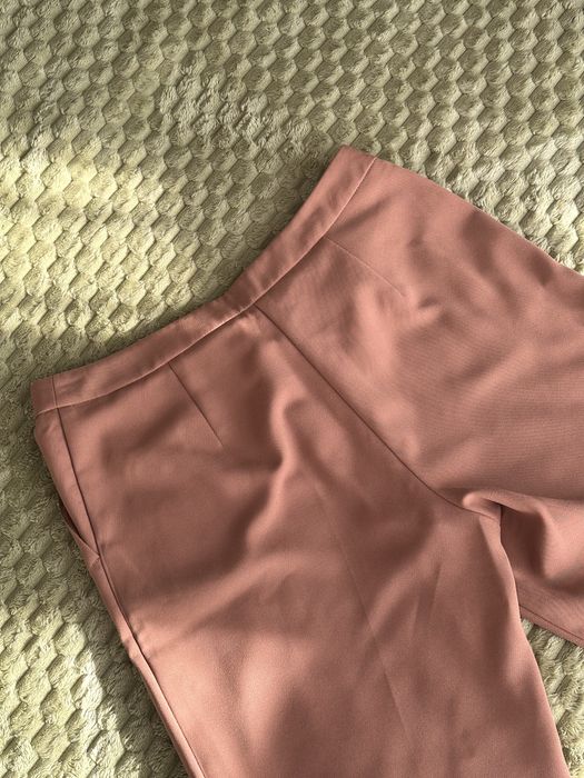 Класичні брюки розмір М кемел