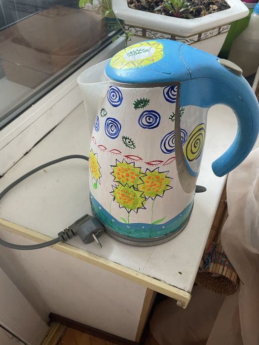 Продам електрочайник