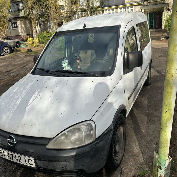 Легковий автомобіль OPEL COMBO