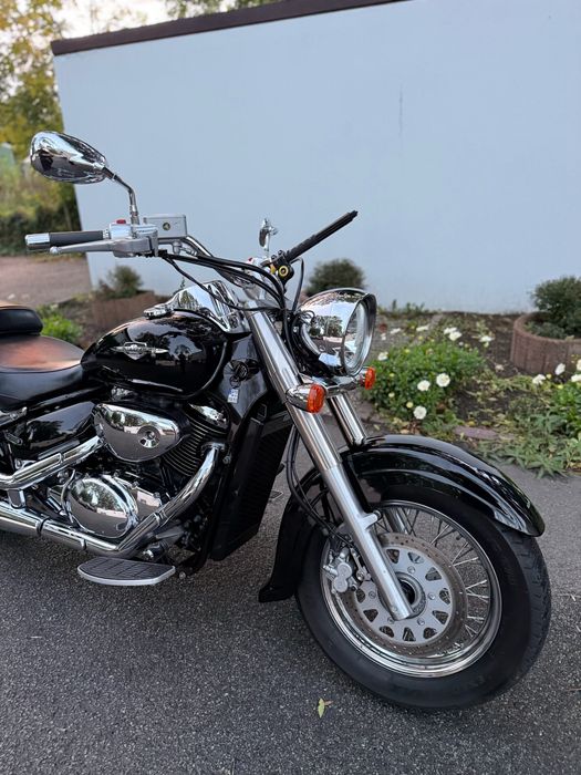 Suzuki Intruder C 800