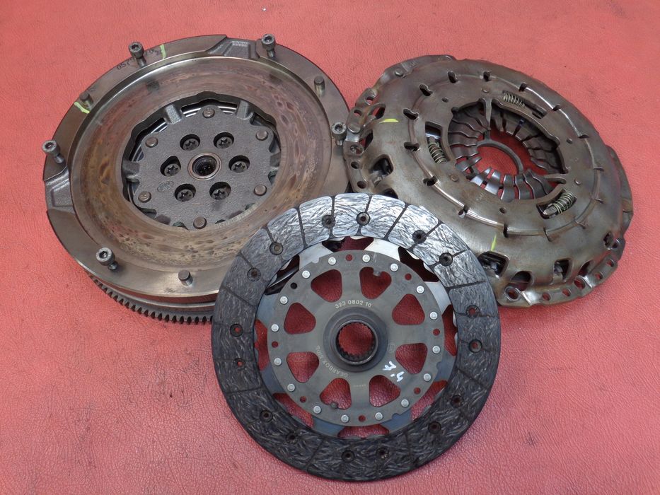 sprzęgło dwumasowe bmw f20 114i 1.6i 2013r n13b16a 415057910