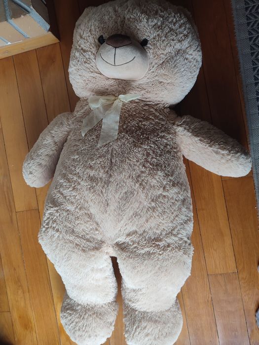 Urso de peluche em ótimo estado