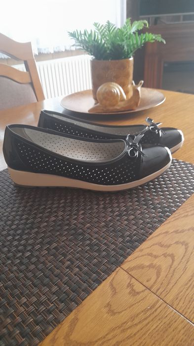 Balerinki lakierowane