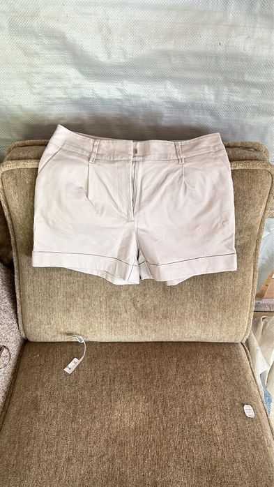 Класичні шорти  H&M