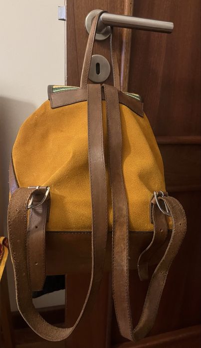 Mochila em pele artesanal