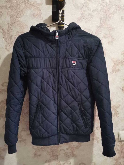 Весняна куртка Fila