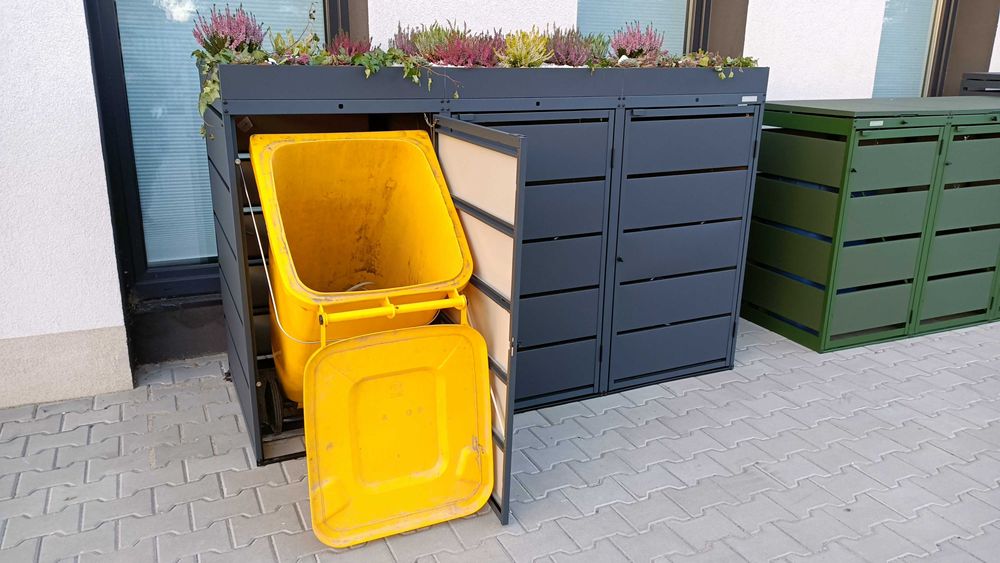 Zabudowa Obudowa Kosza na Śmieci Wiata Śmietnikowa z Kwietnikiem