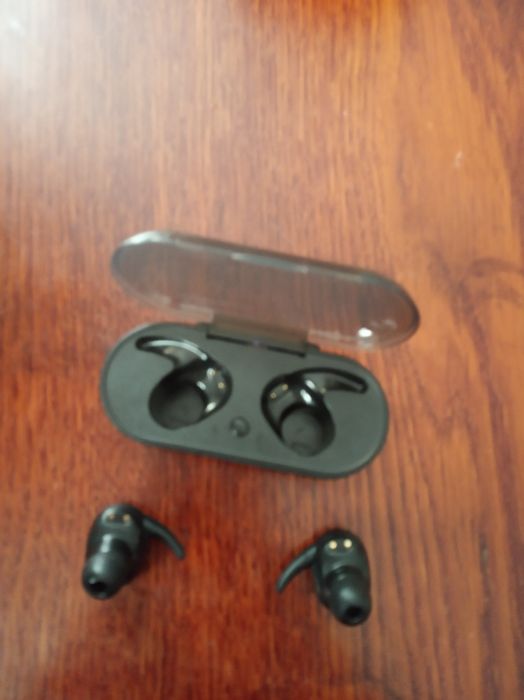 Продам безпровідні наушніки TWS-4