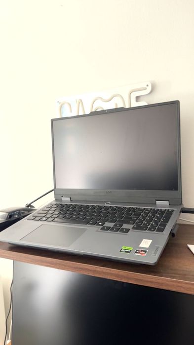 Laptop Lenovo loq