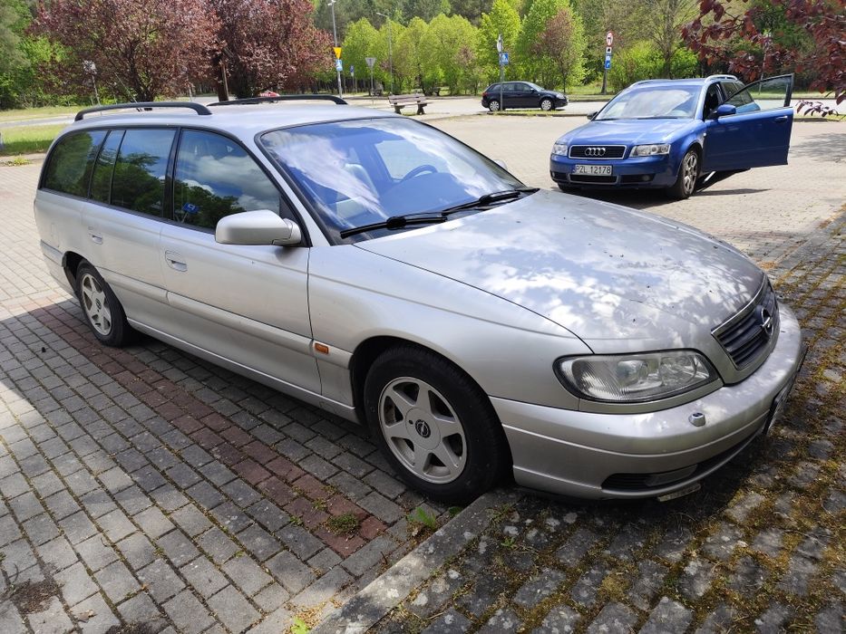 Opel Omega 3.0 benzyna V6 automat. Sprawna z opłatami, 246tys przebiegu