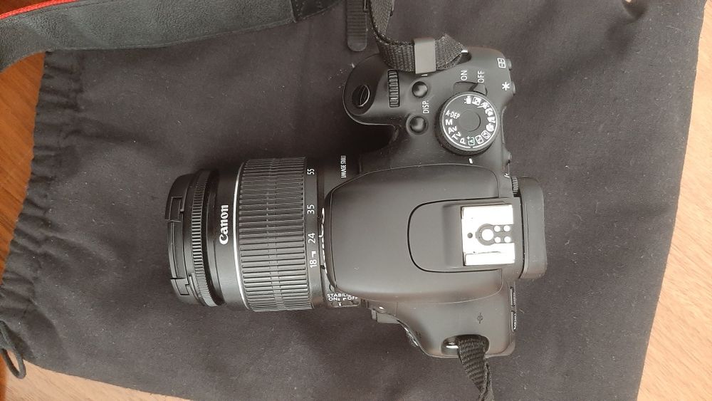 Máquina 600D + lente 18-55mm
