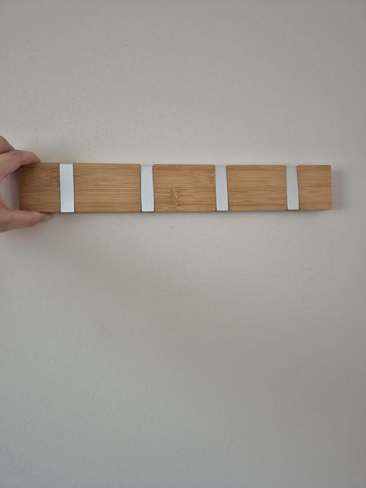 Wieszak ścienny do przedpokoju bambus