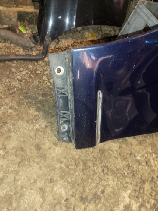 Błotniki lewy przód mercedes w221 S klasa