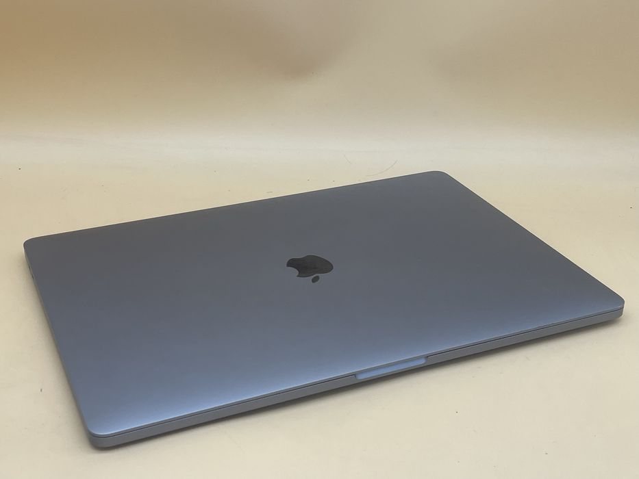 Macbook pro 2019 512ssd 16gb i7 16 дюймів
