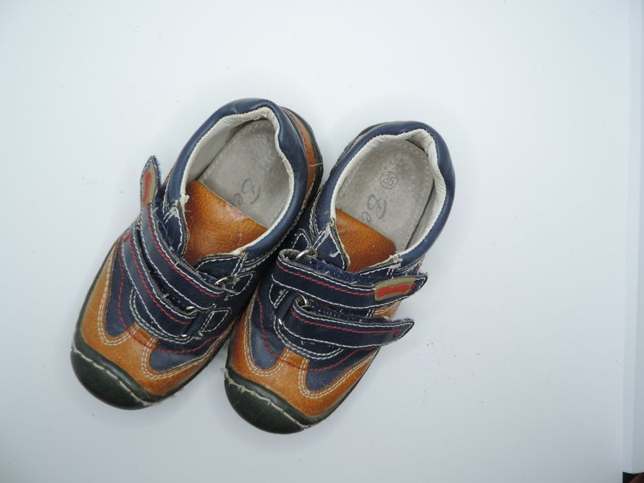 Buty dla chłopca. Rozmiar 25
