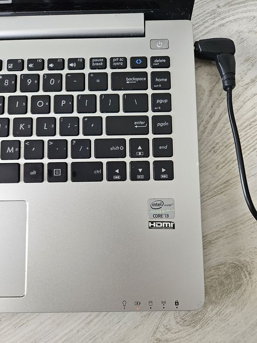 Asus S400CA, intel i3, ekran 14 dotyk