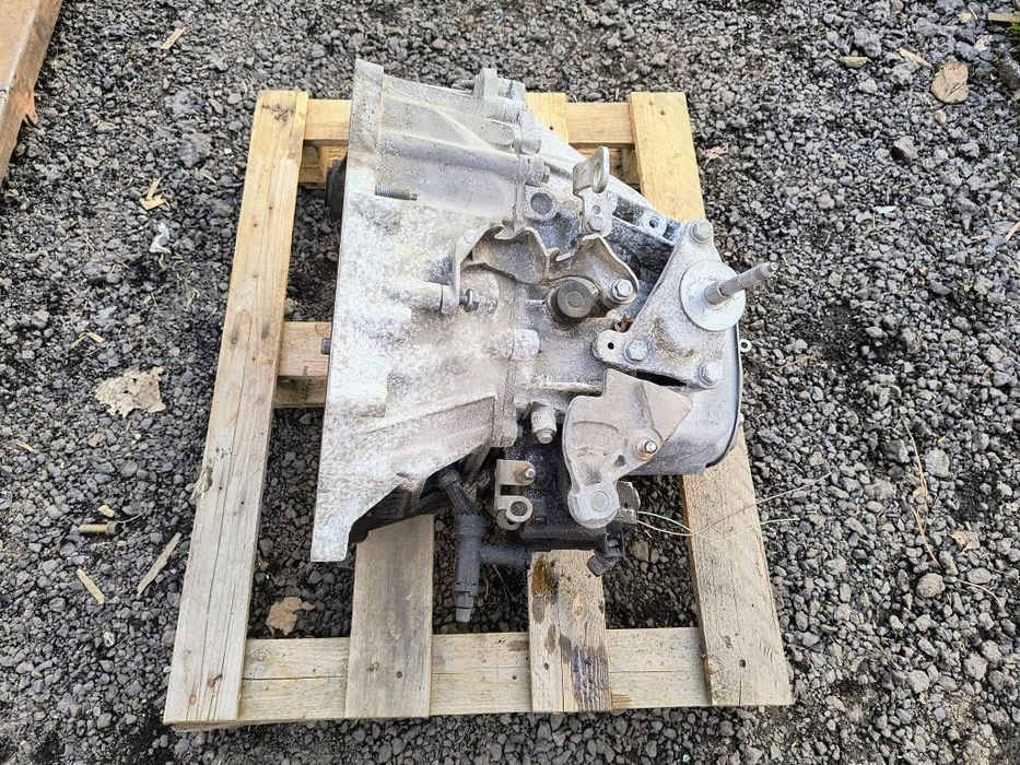 Citroen c4 Picasso Peugeot 5008 1.6 hdi - Skrzynia biegów 6 gwarancja