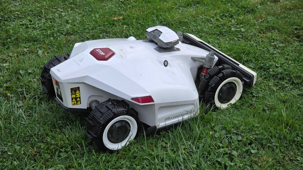 Robot koszący Mammotion LUBA 2 AWD 5000 – RTK bez kabla, kamera FPV, garaż + ostrza
