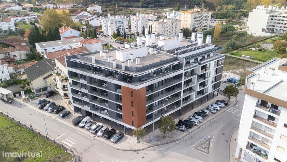 Apartamento T3 Novo no centro de Miranda do Corvo com Garagem e Varand