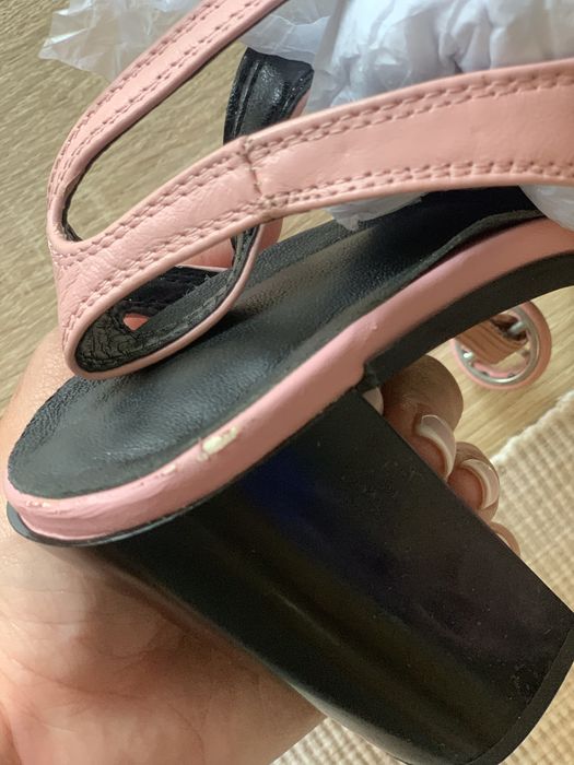 nowe skórzane buty