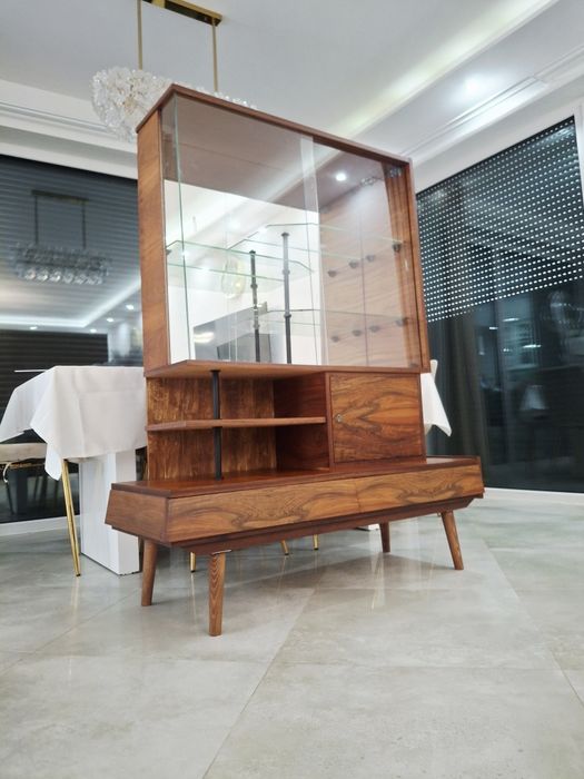 witryna gablotka serwantka oszklona z barkiem Design PRL