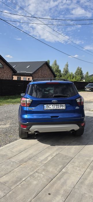 автомобиль  ford escape