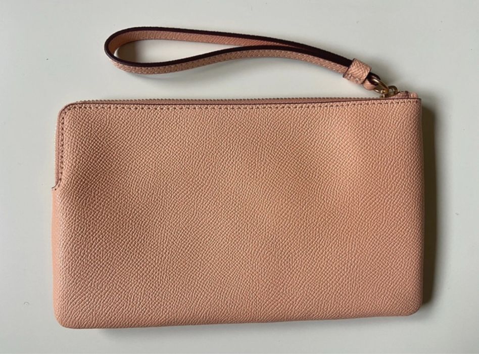 Clutch Coach rosa nova