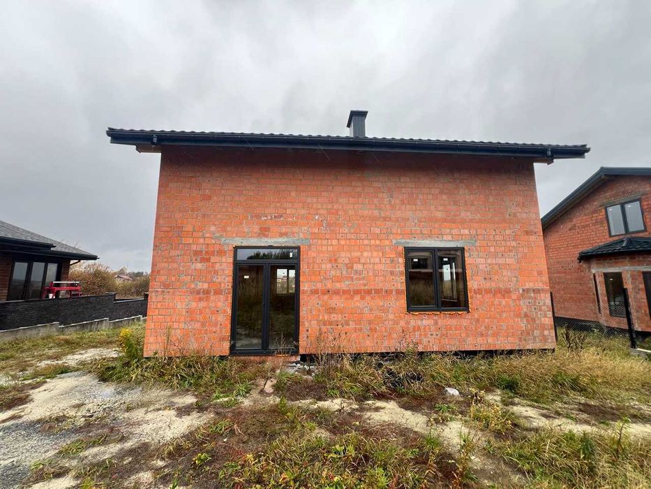 Продаж будинку з підведеними комунікаціями с.Наварія.Без комісії!