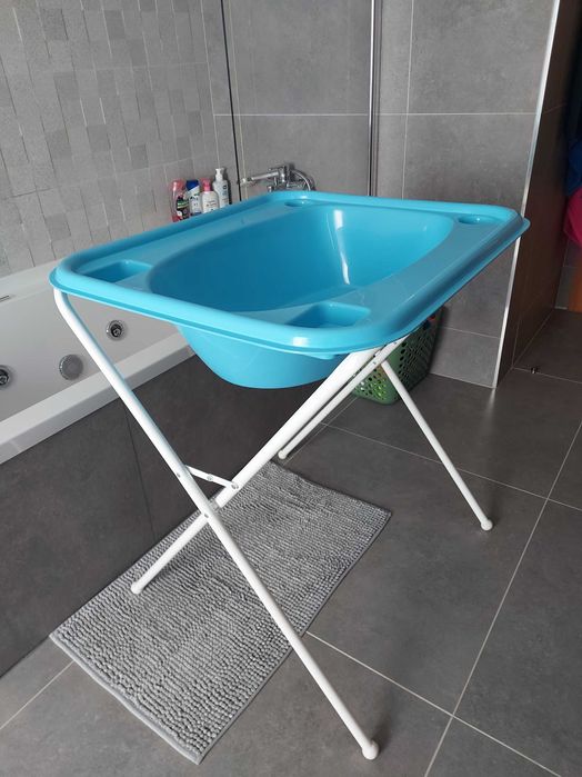 Banheira e suporte universal