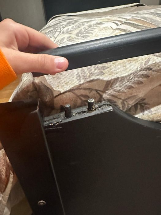 Duas Camas pretas solteiro com colchão e estrado