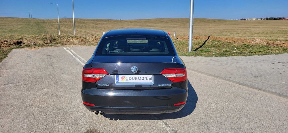Wynajem samochodu SKODA SUPERB 1,6 MANUAL