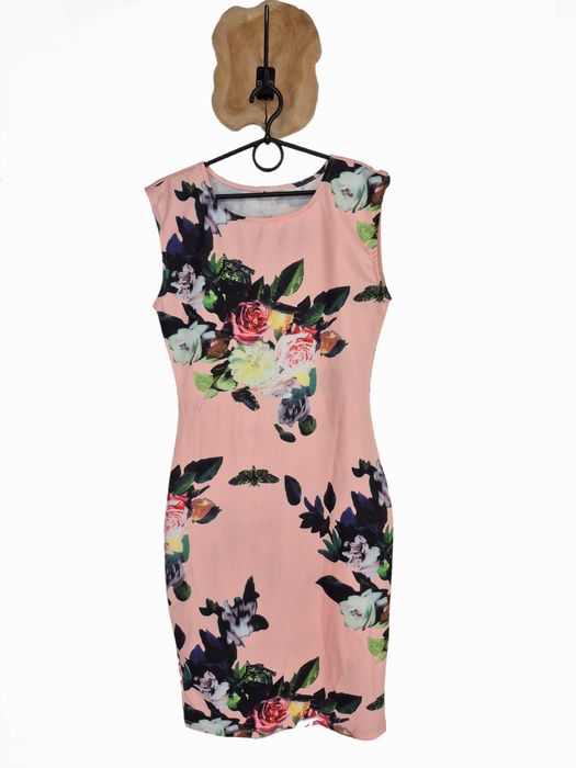 Sukienka prosta w kwiaty Beauty Fashion M/L 38/40