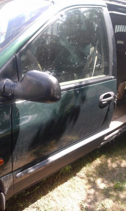 Дверь Chrysler Grand Voyager/ Dodge Ram Van 99год.