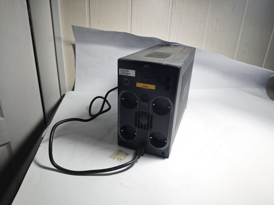 Источник бесперебойного питания APC 1100 24V OUT AC220V 1100VA (660W)